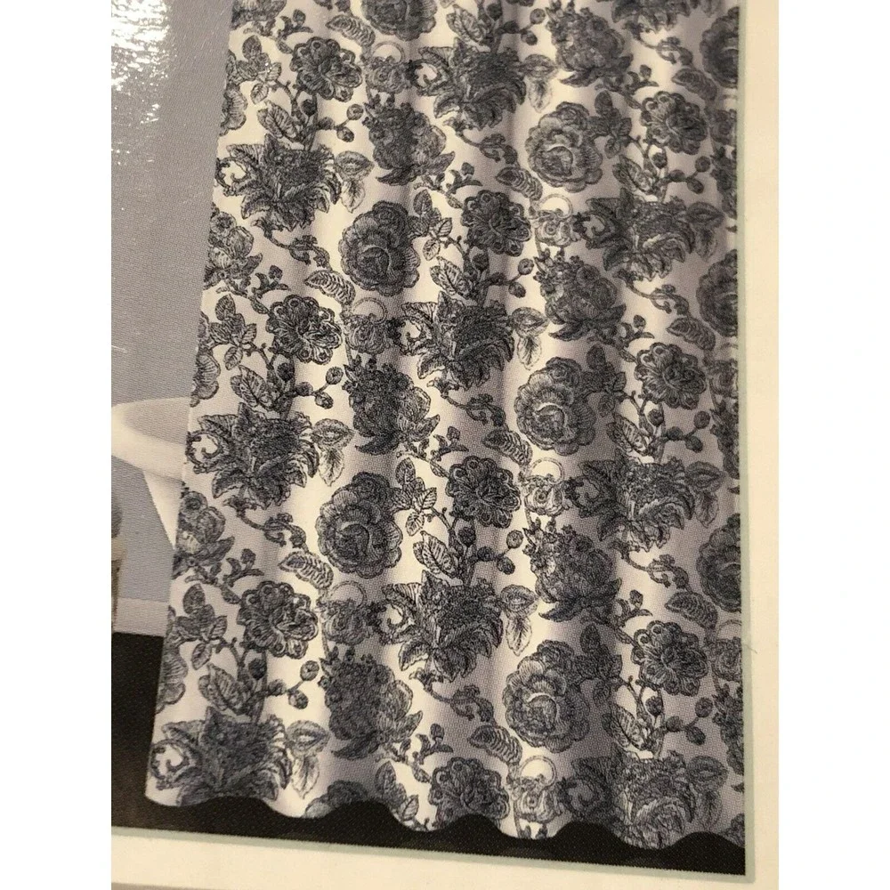 HAVEN BY HOMEWEAR SHOWER CURTAIN White/Navy FLORAL Medallion 100% COTTON New